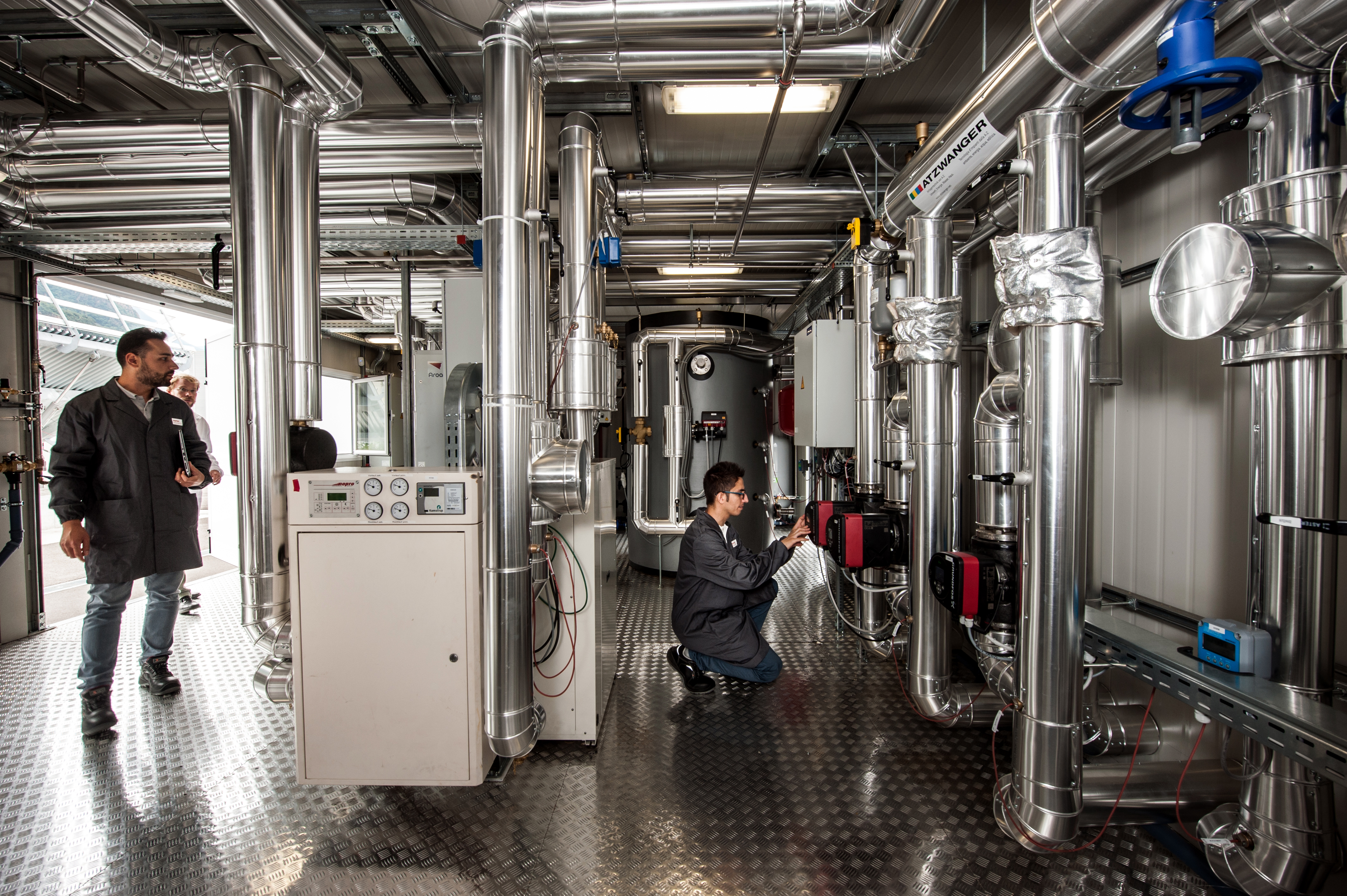 Sustainable heating and cooling systems