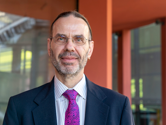 Manfred Steger joins the Center for Advanced Studies as Distinguished Global Fellow