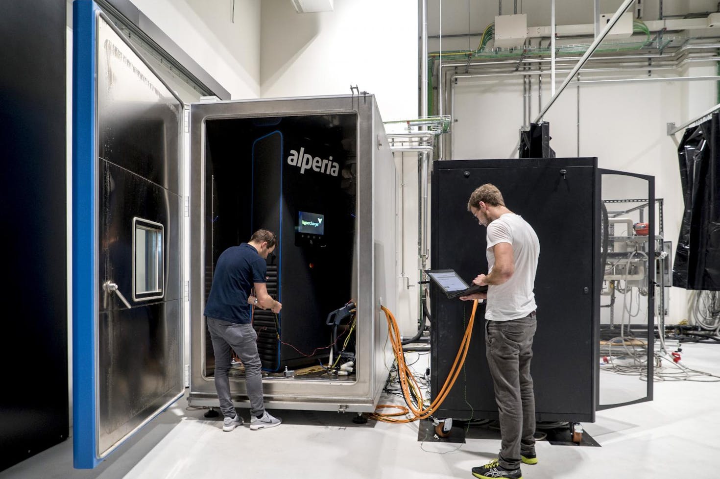 Accelerated ageing tests and environmental stress on the charging stations produced by the South Tyrolean company Alpitronic.
