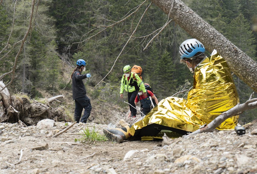 Drone rescue in difficult terrain
