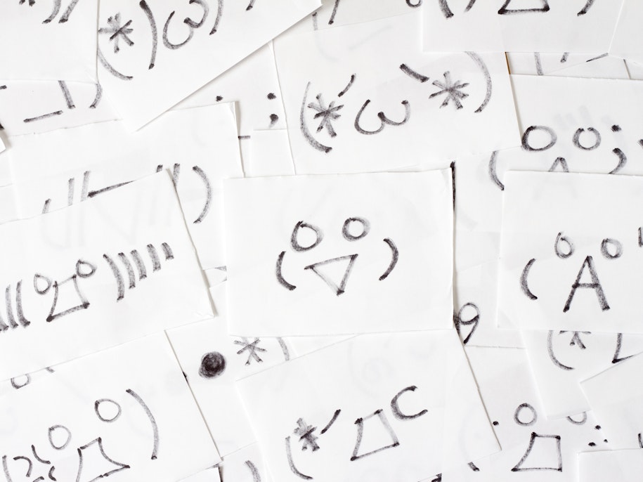 Con gli emoji torniamo alle origini della scrittura