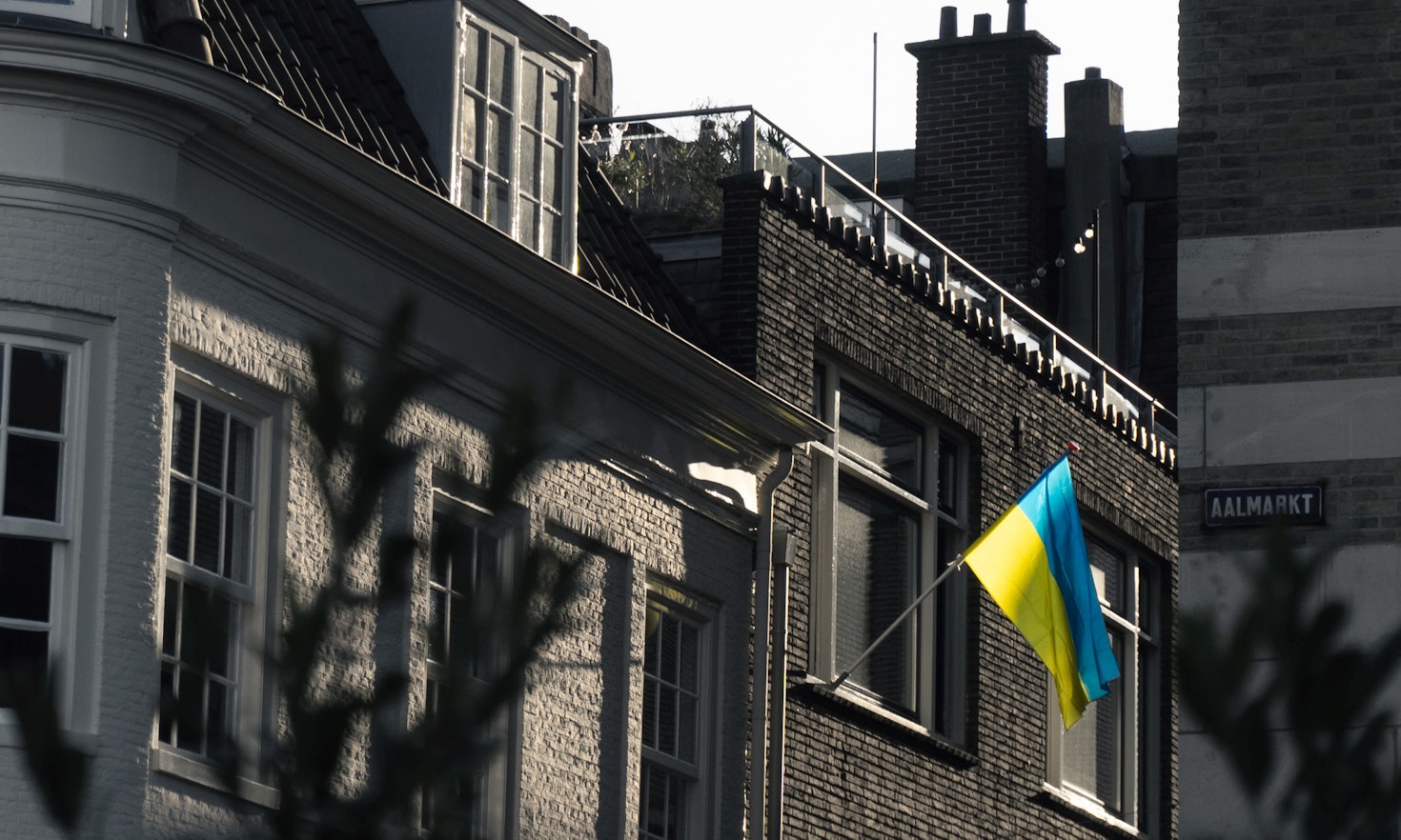 Why the Ukrainian flag in the window matters