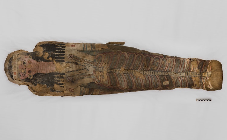 Mummia con il sudario dipinto