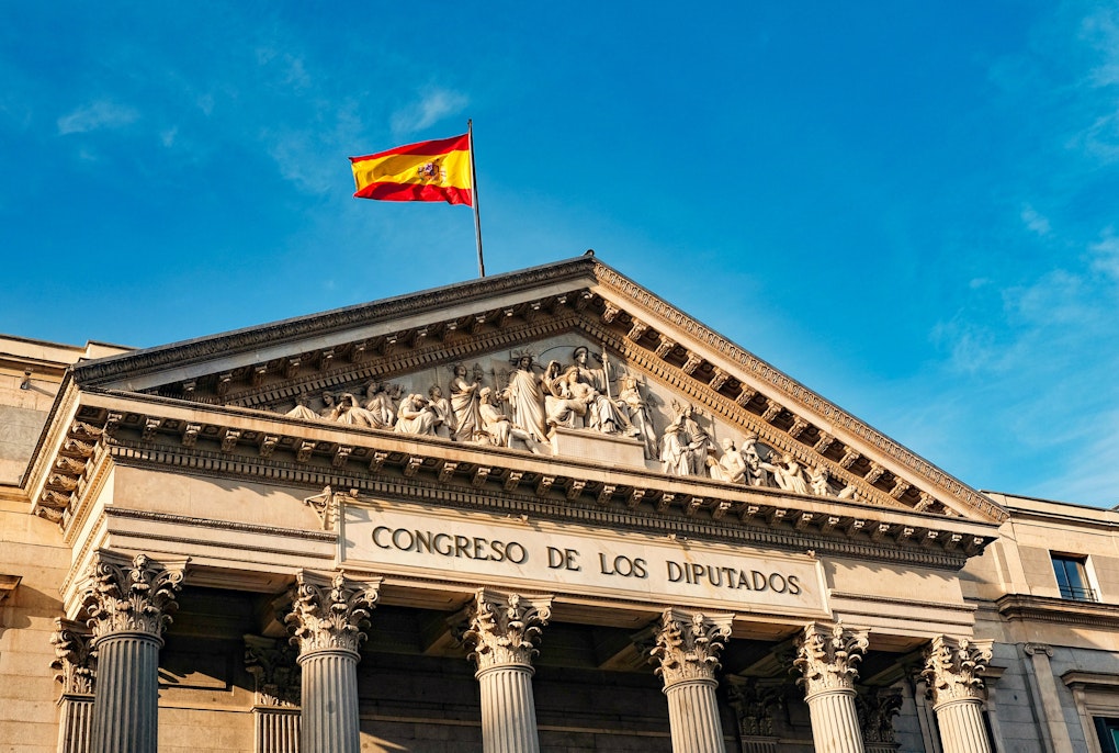 Early elections in Spain: causes and prospects