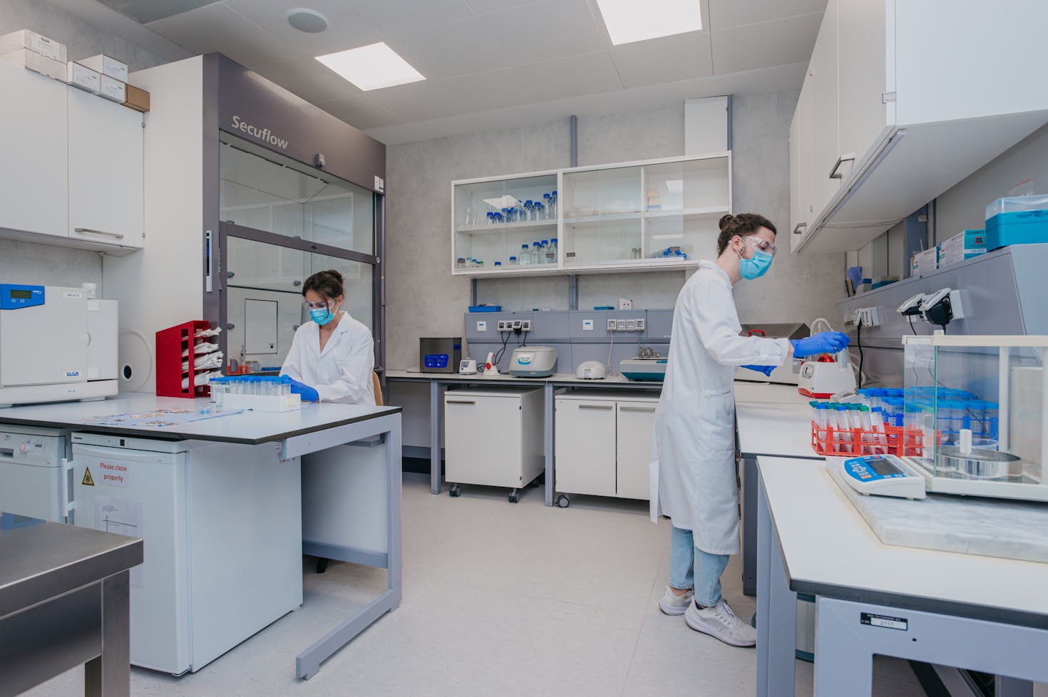 Anthropology Lab - Bone Collagen Extraction Lab