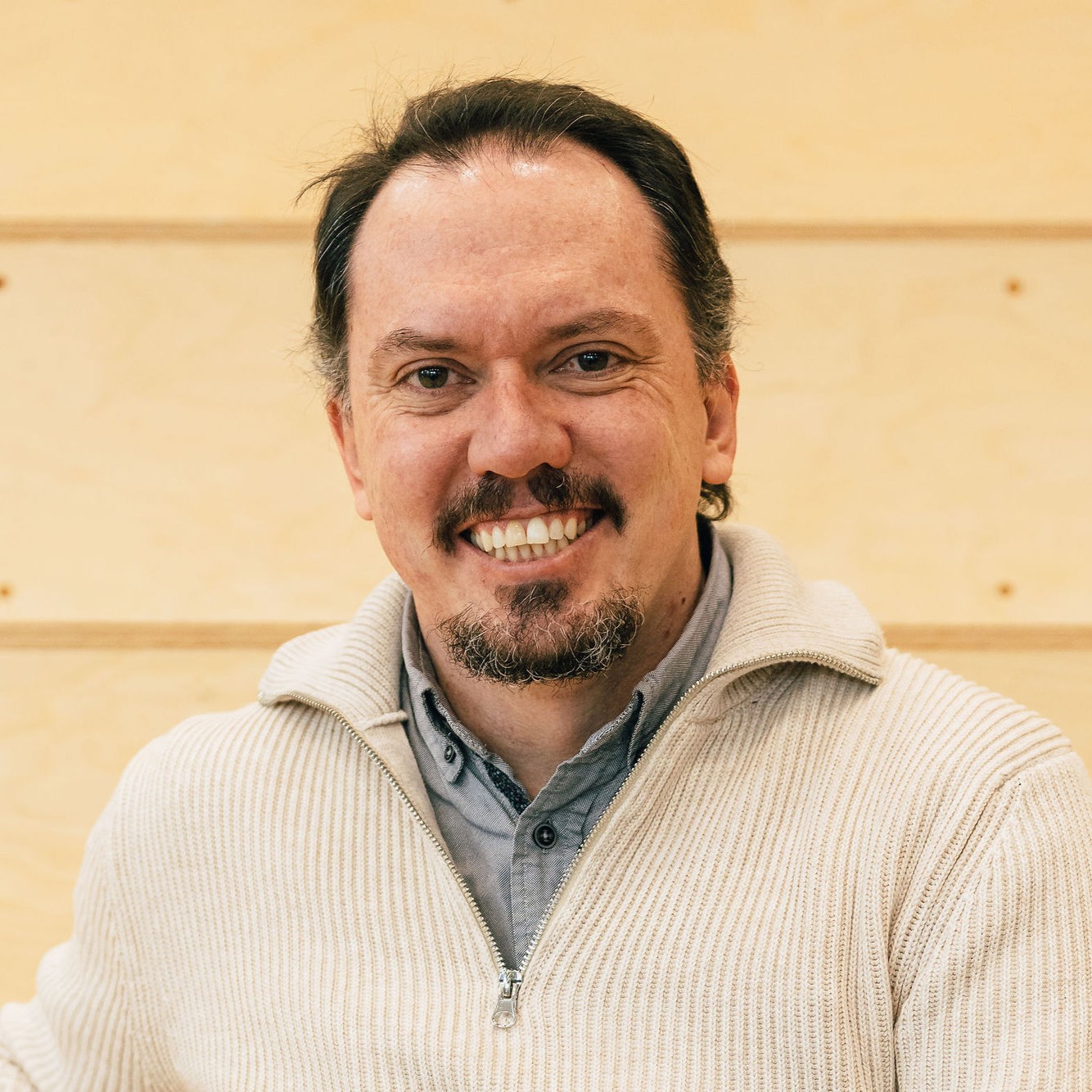 Dr. Enrique Uribe-Jongbloed